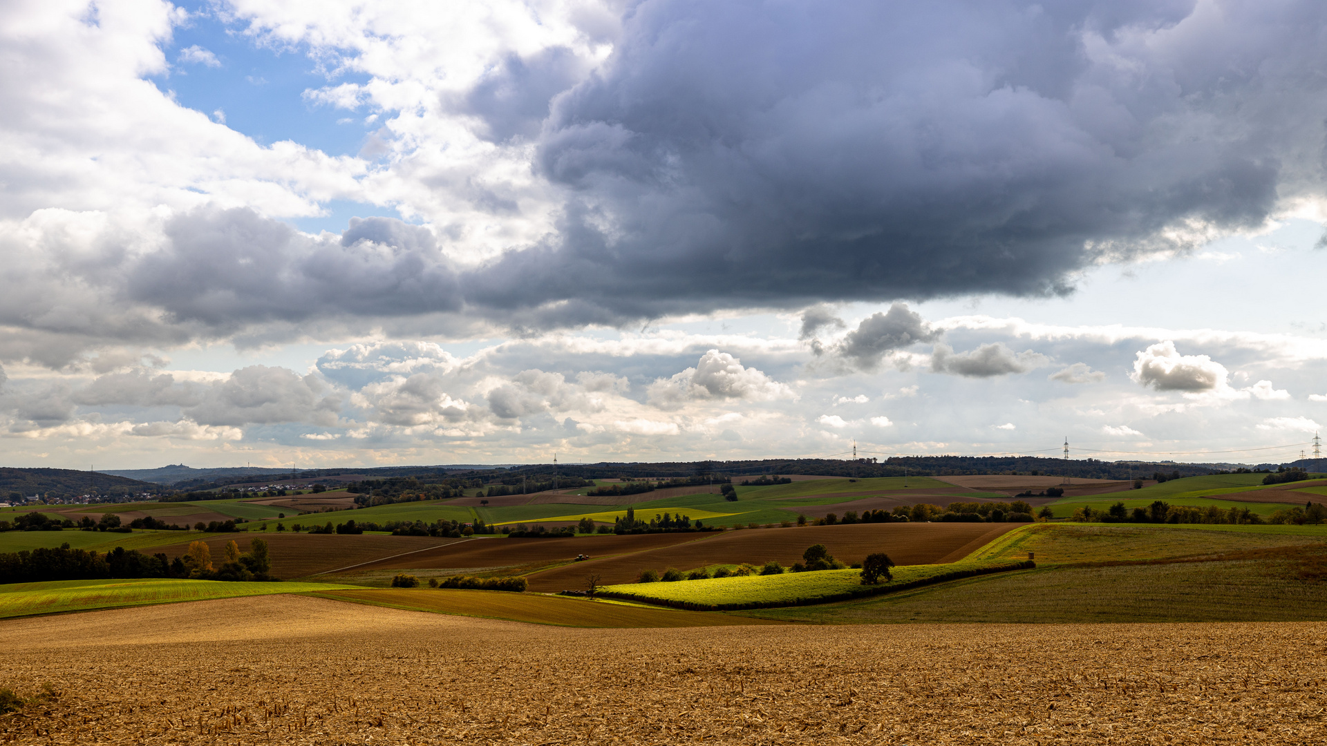 Die Kraichgauer Hügellandschaft ...