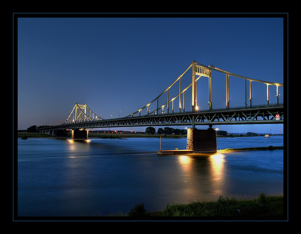 Die Krefelder Brücke