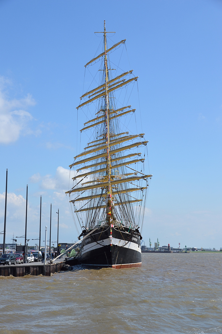 Die Krusenstern an der Seebäderkaje in Bremerhaven