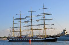 Die "Krusenstern" zur Hanse Sail 2014 in Warnemünde