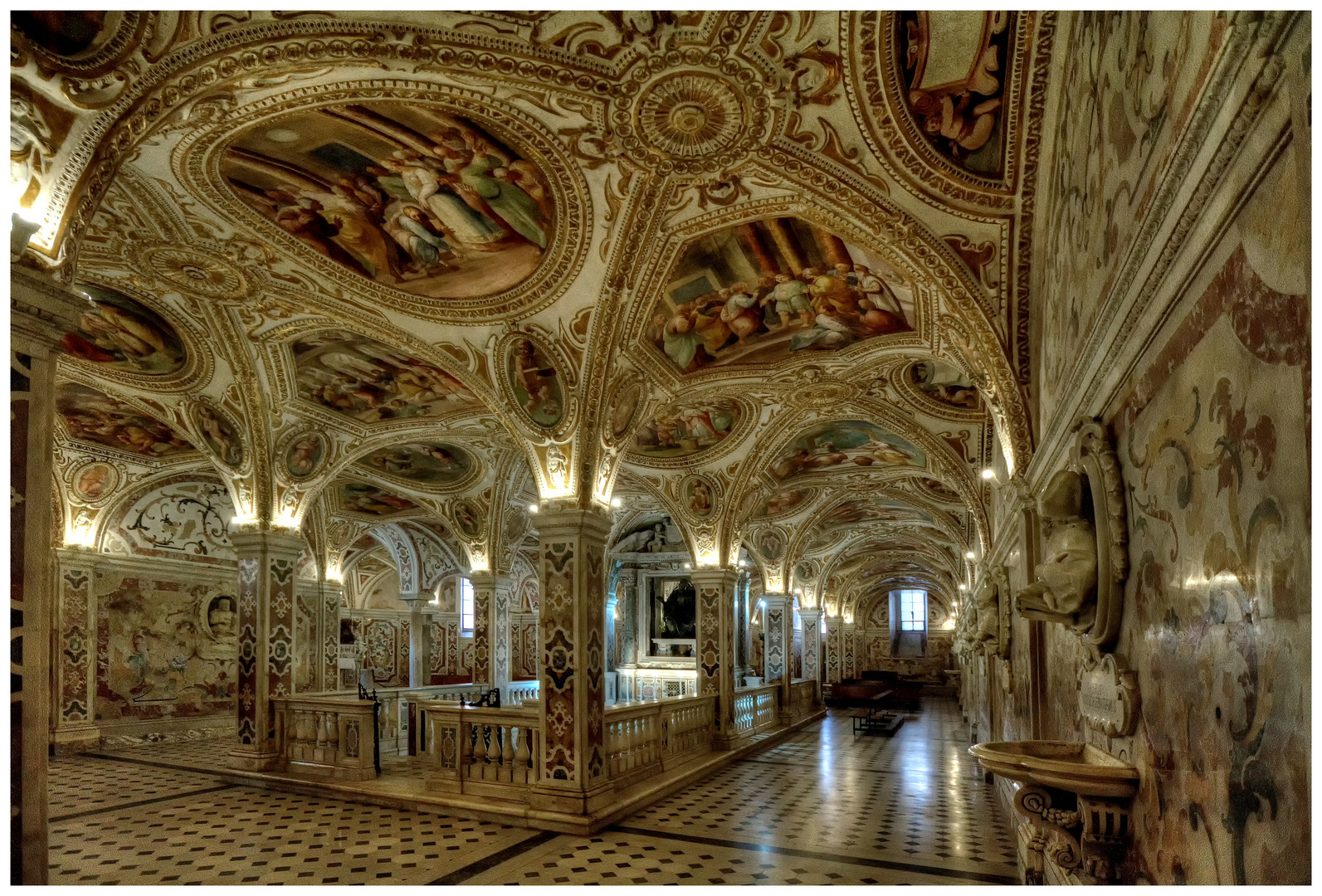 Die Krypta von Salerno Foto & Bild | architektur, sakralbauten, innenansichten kirchen Bilder ...