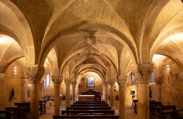 Die Krypta von San Michele in Pavia