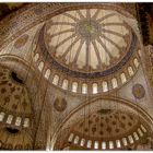 Die Kuppel in der Blauen Moschee-Istanbul