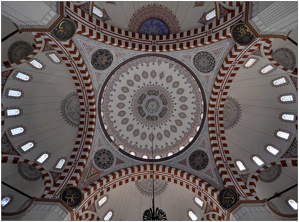 Die Kuppeln der Sehzade Mehmet Camii