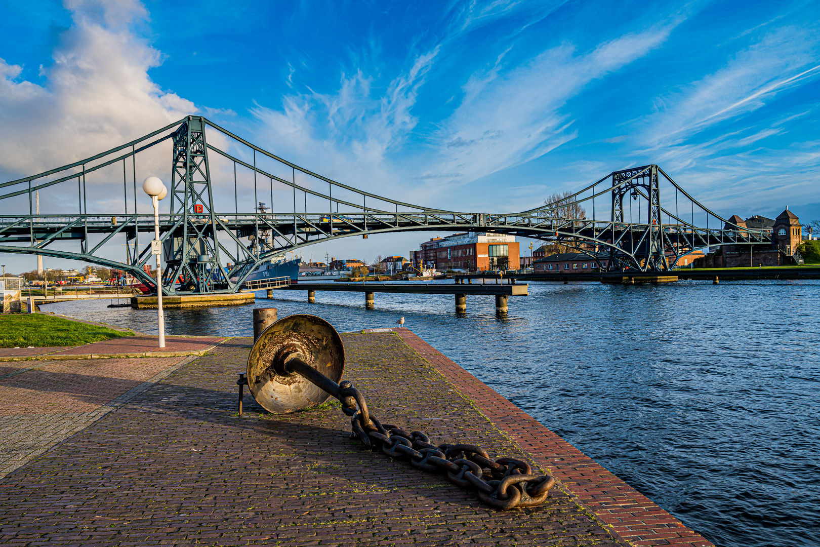 Die KW-Brücke.