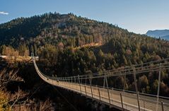 Die längste Fußgängerhängebrücke der Welt.......