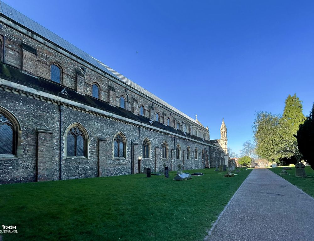 Die längste Kathedrale Englands.....