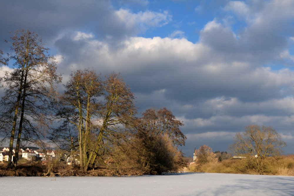 Die Lahn ist zugefroren