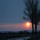 Die Landstraße und die Sonne