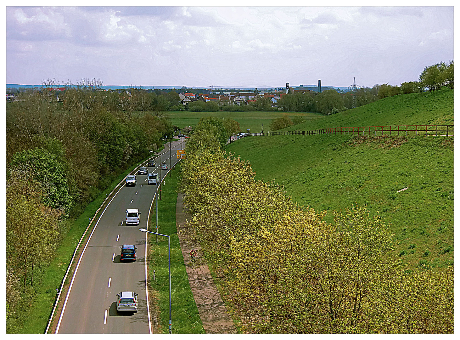 Die Landstraße unter der Brücke