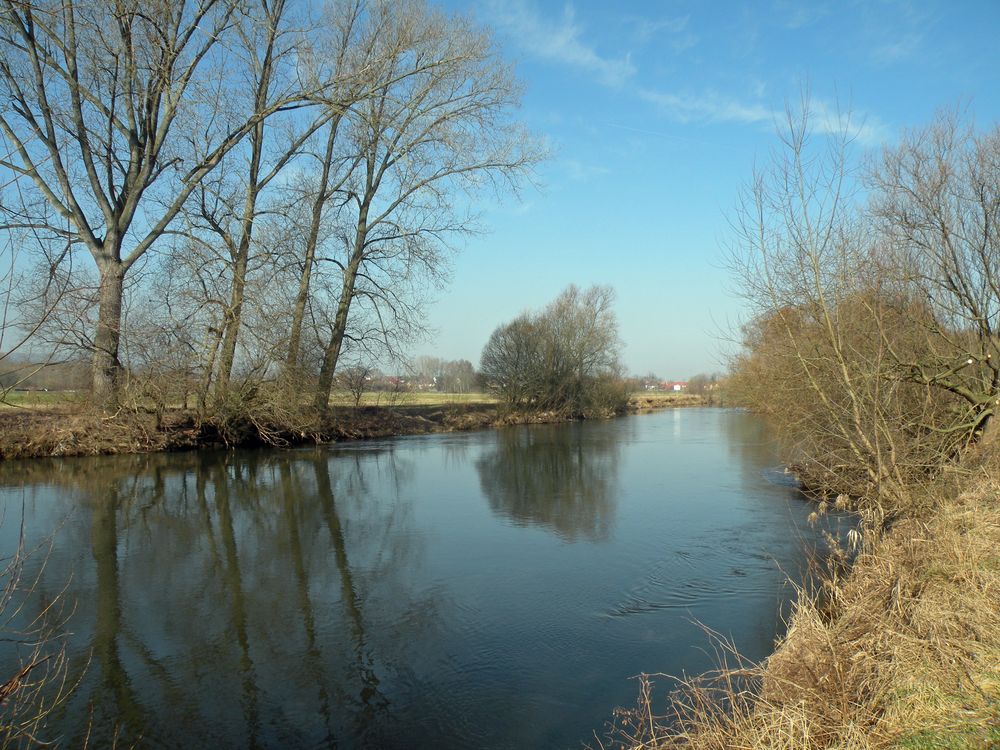 Die Leine bei Hollenstedt / Northeim.