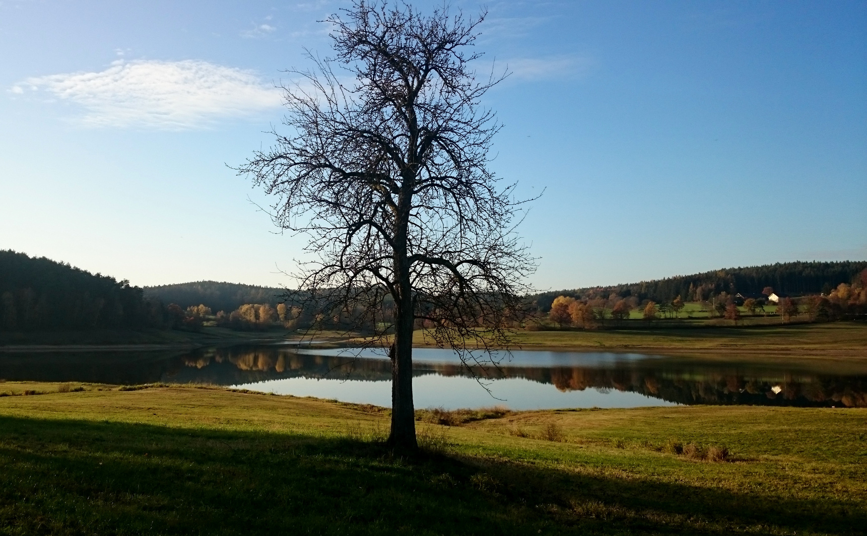 Die letzten Sonnenstrahlen am Eixendorferstausee