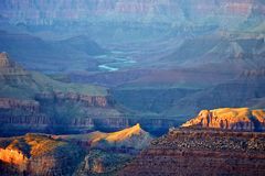 Die letzten Sonnenstrahlen im Canyon