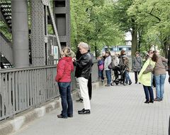 die Leute am Schiffshebewerk