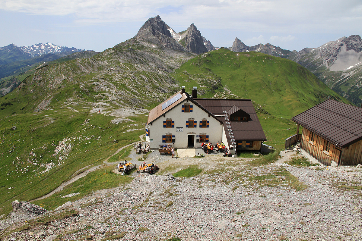 Die Leutkircher Hütte in traumhafter Landschaft