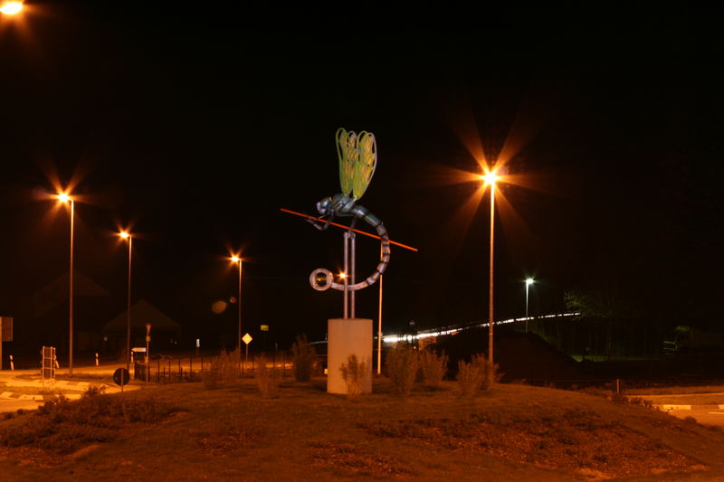 Die Libelle auf dem Kreisel in Annweiler/Trifels