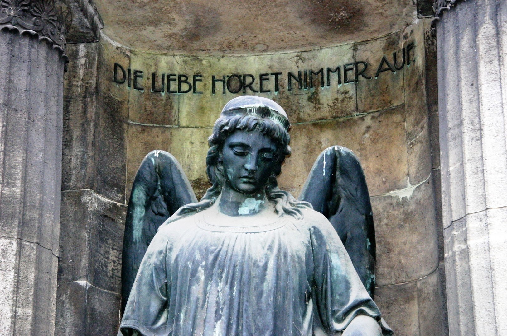 Die Liebe höret nimmer auf Foto & Bild engel in berlin, liebe, bibel