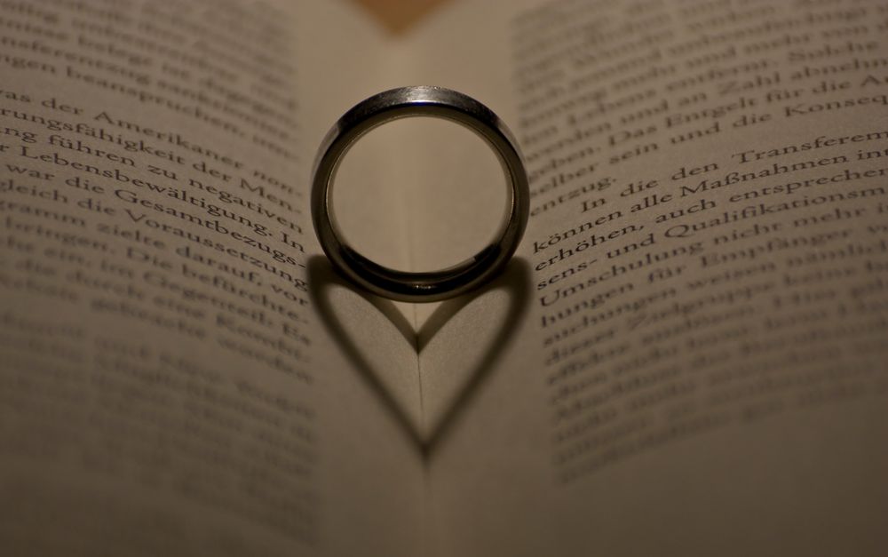 Die Liebe zur Literatur.... Foto & Bild stillleben, bücher, details