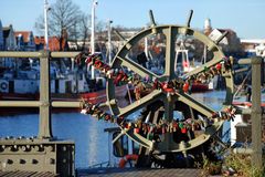 Die Liebesbrücke in Warnemünde (1)