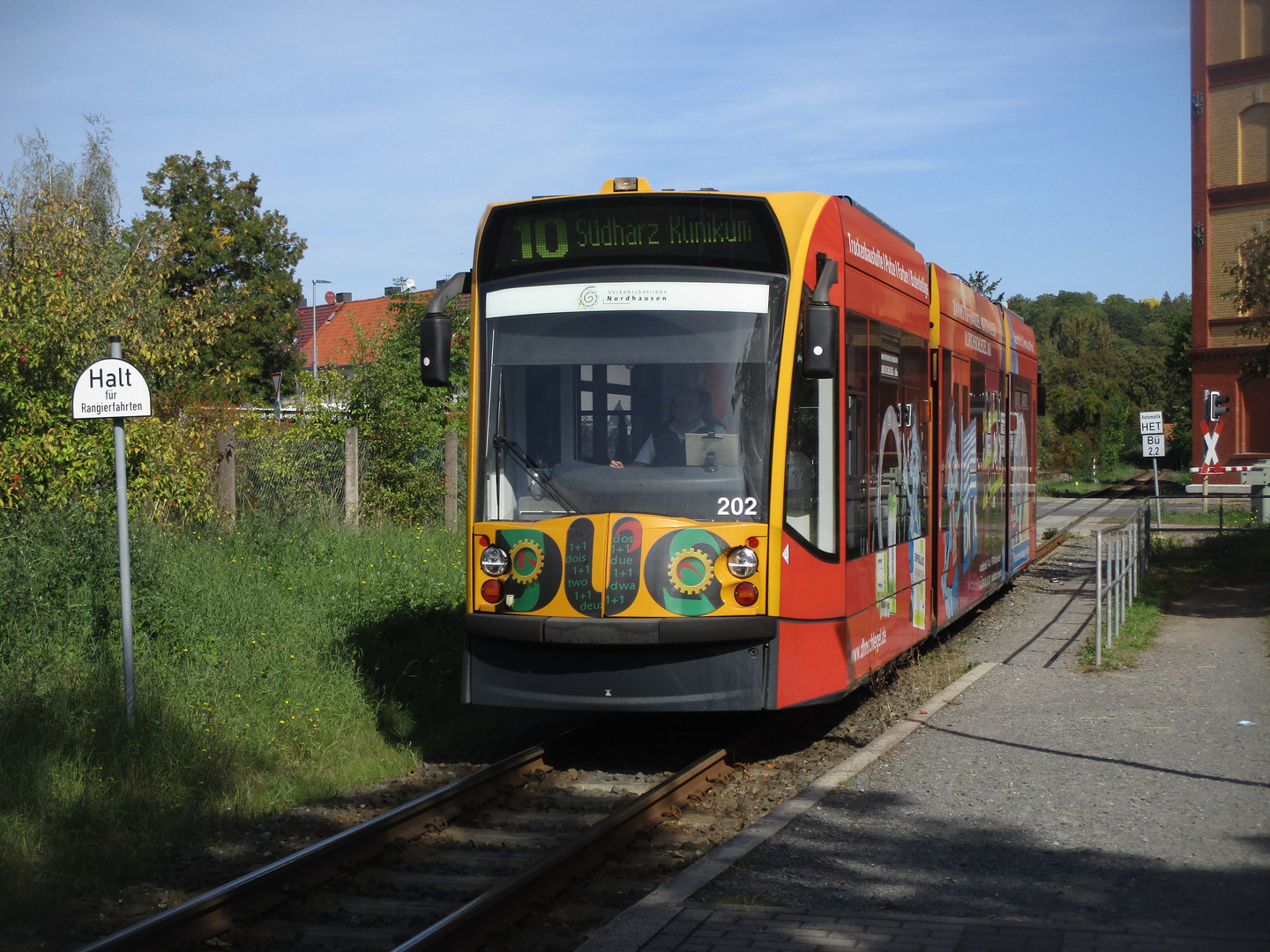 Die Linie 10 in Nordhausen Altentor. 