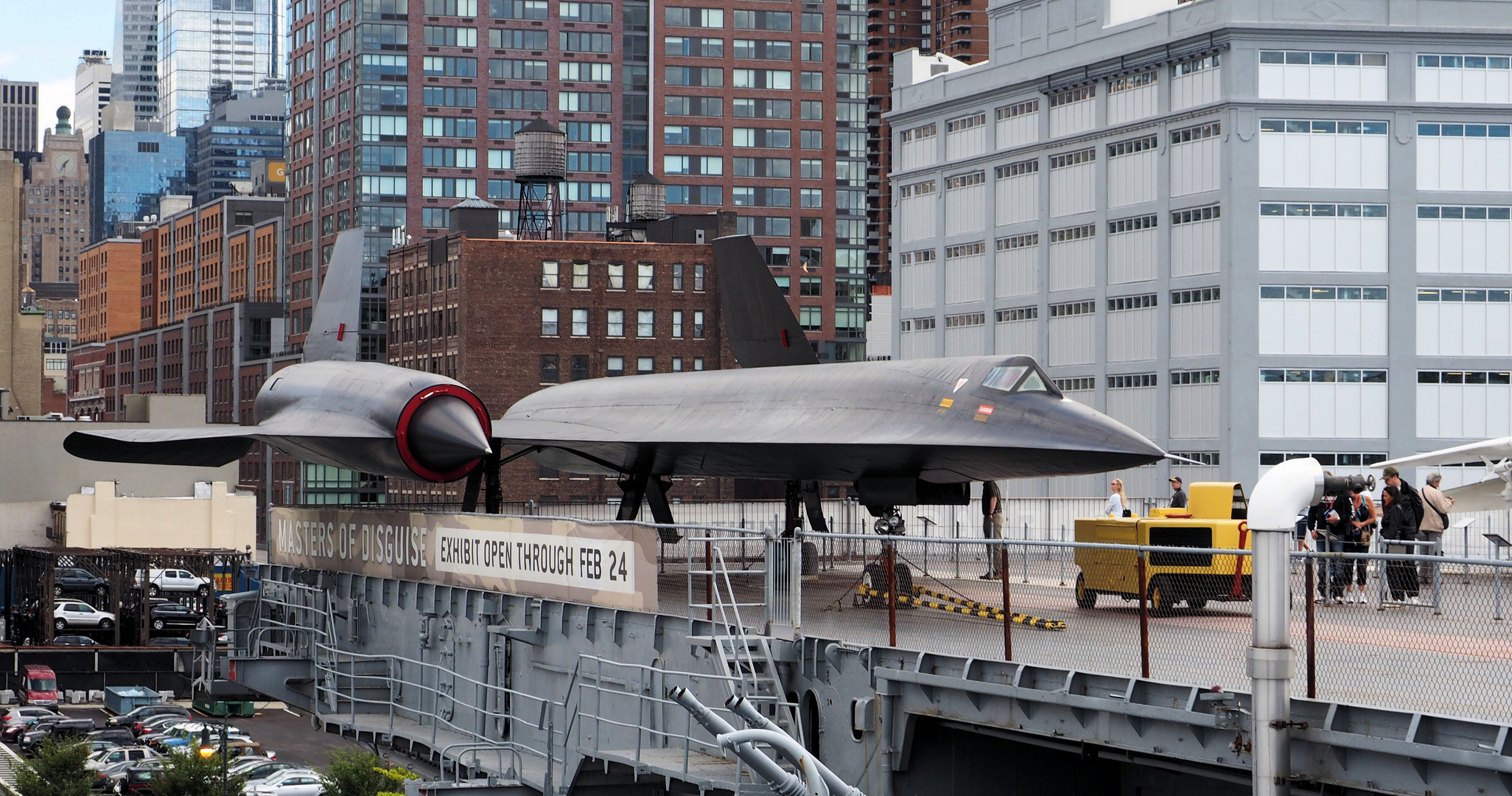 Die Lockheed SR-71 (SR steht für Strategic Reconnaissance, engl. für Strategische Aufklärung)