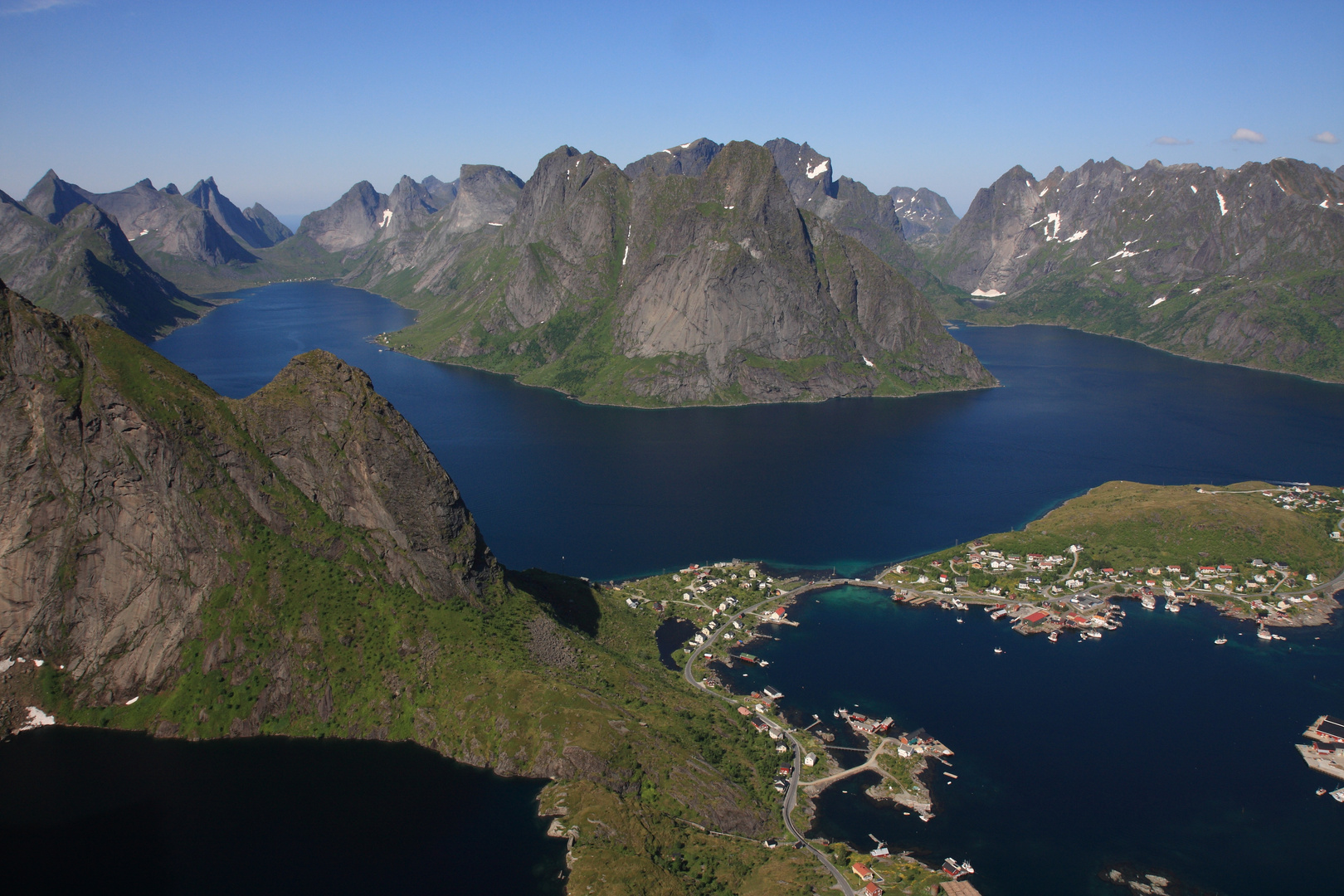 Die Lofoten von oben