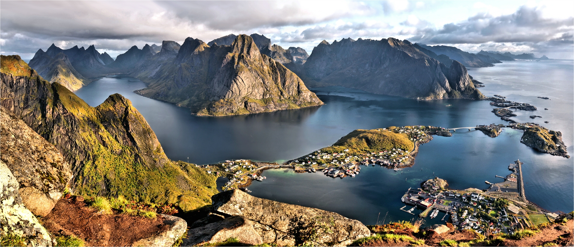 DIE LOFOTEN ZU FÜSSEN