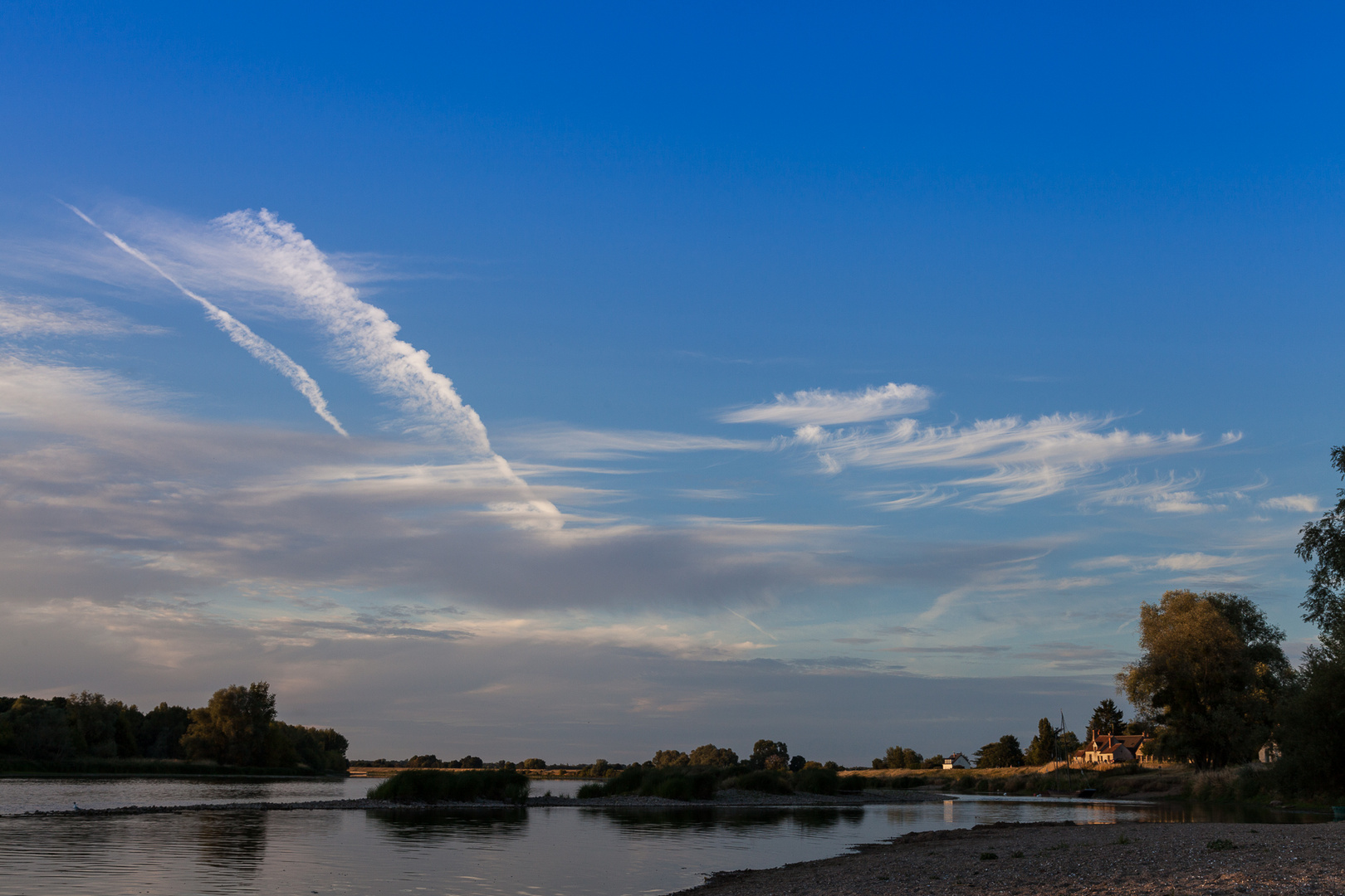 Die Loire bei Saint-Benoît-sur-Loire, Frankreich