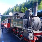 Die Lokomotive Hannah der Achenseebahn beim Wassertanken