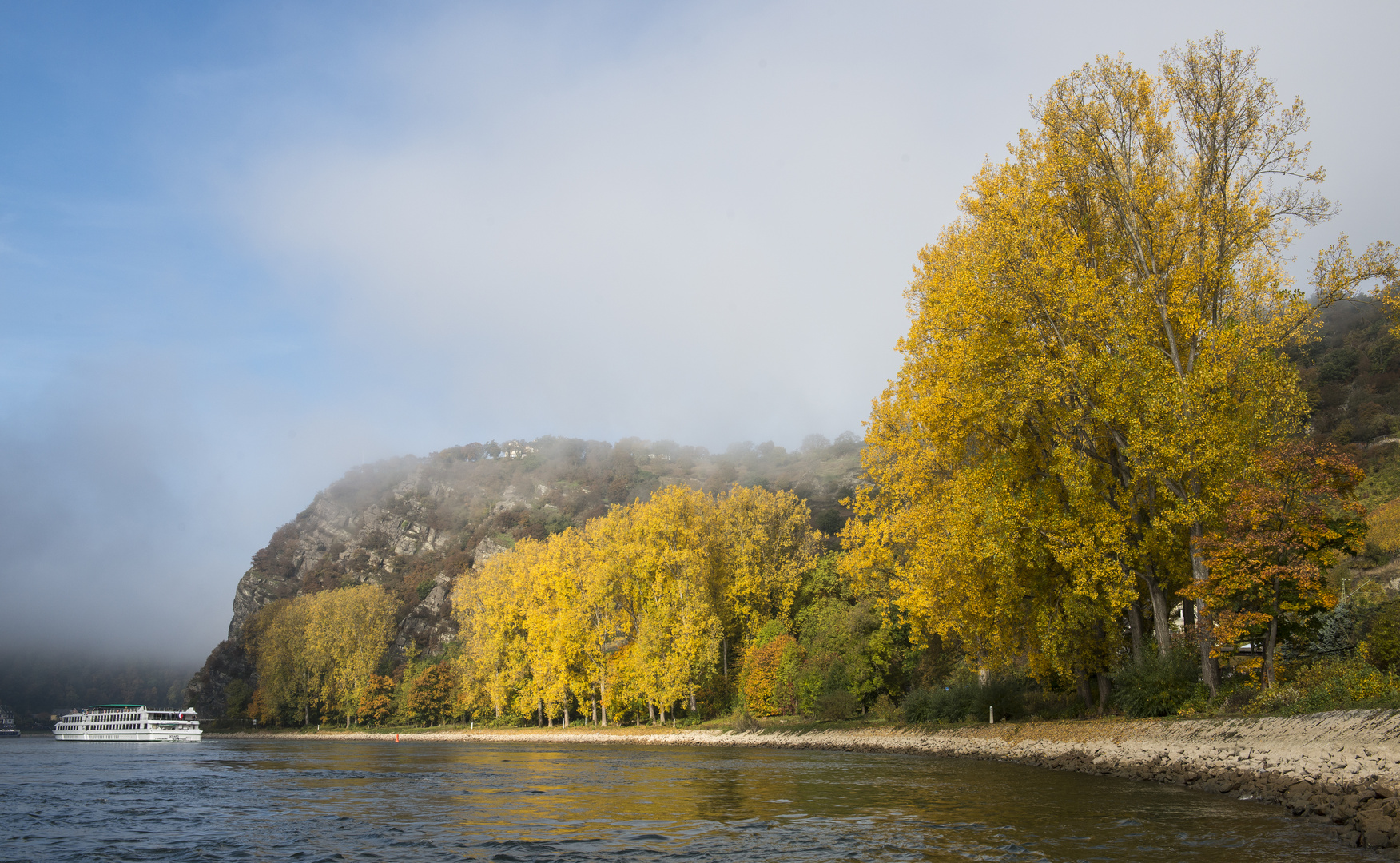 Die Lorelei im Herbst