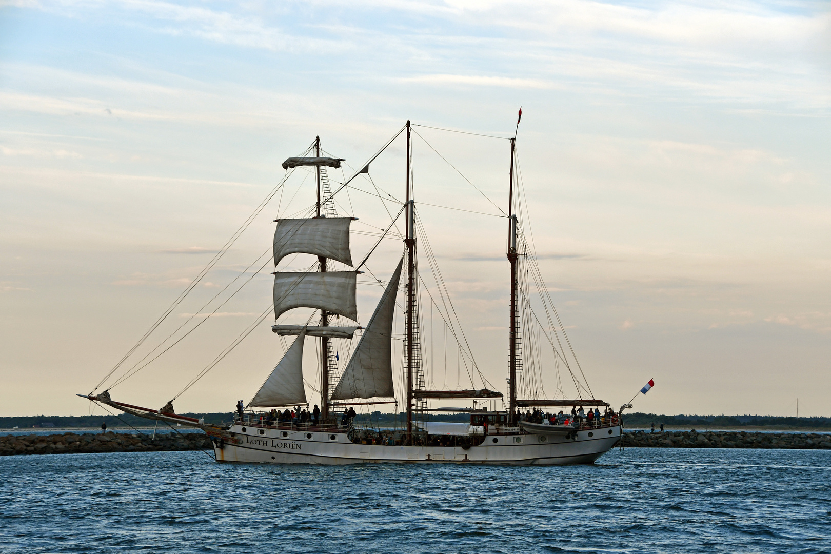 Die "Loth Lorien" zur Hanse Sail 2021 vor Warnemünde