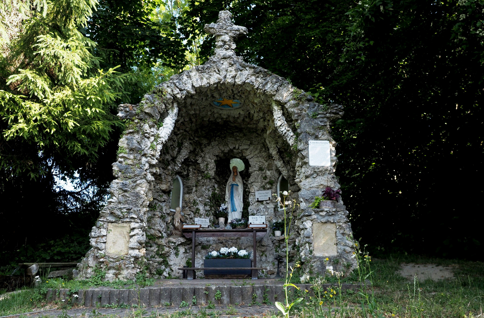 Die Lourdes Grotte Foto & Bild architektur, deutschland, europe