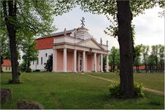 Die Ludwigsluster Stadtkirche ...