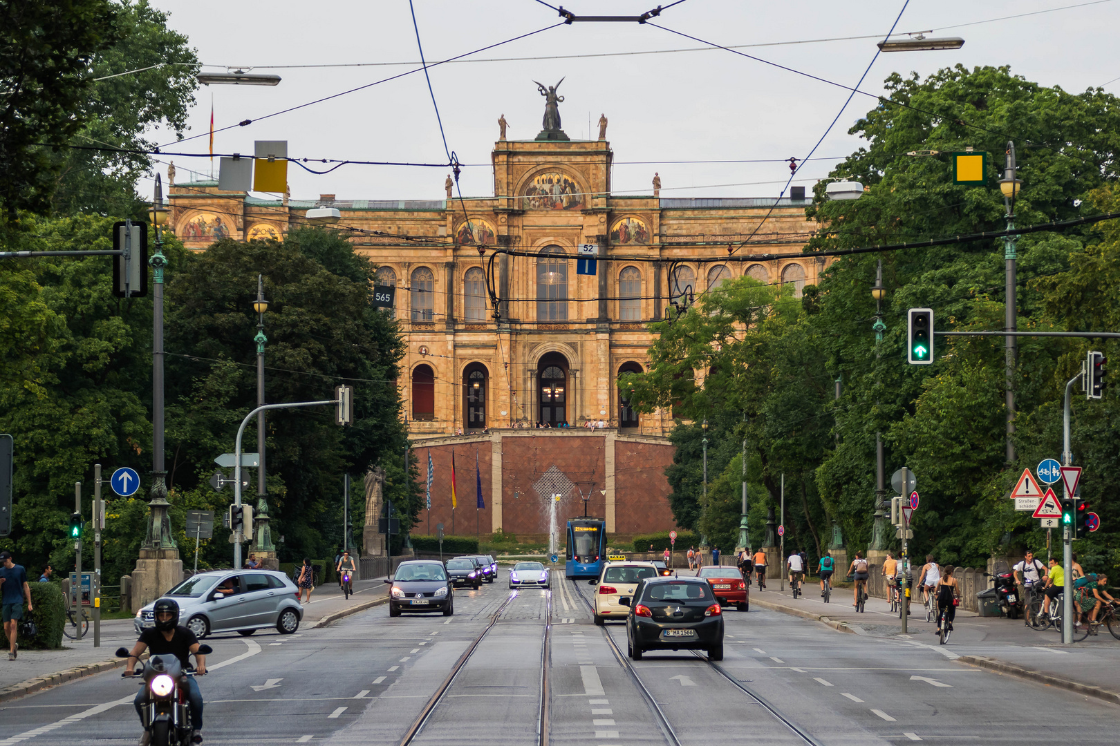 Die Macht in Bayern, der Bayrische Landtag