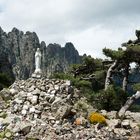 Die Marienstatue Notre Dame de la Neige am Bavella-Pass...