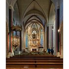 Die Marktkirche St. Cosmas und Damian-GosLar " BLick zum Chor...."