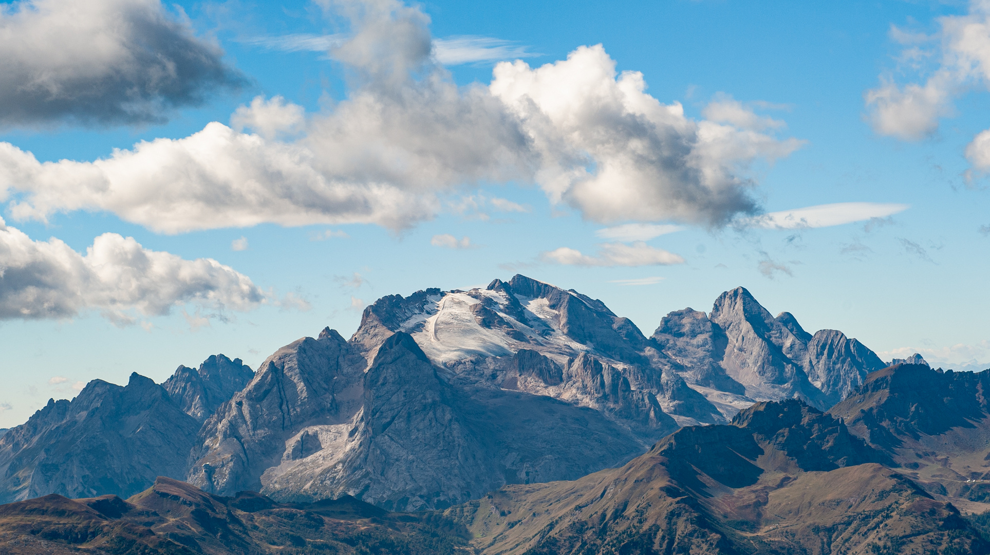 Die Marmolada, der höchste Berg der Dolomiten ...