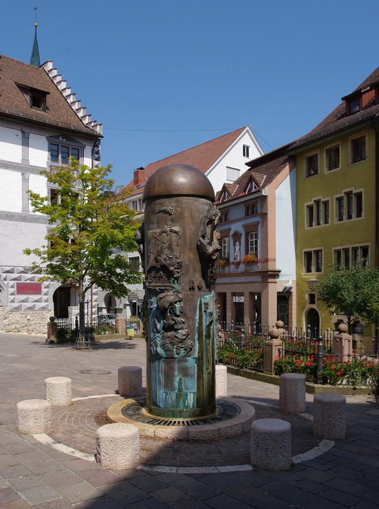 Die Martinssäule auf dem Engener Marktplatz