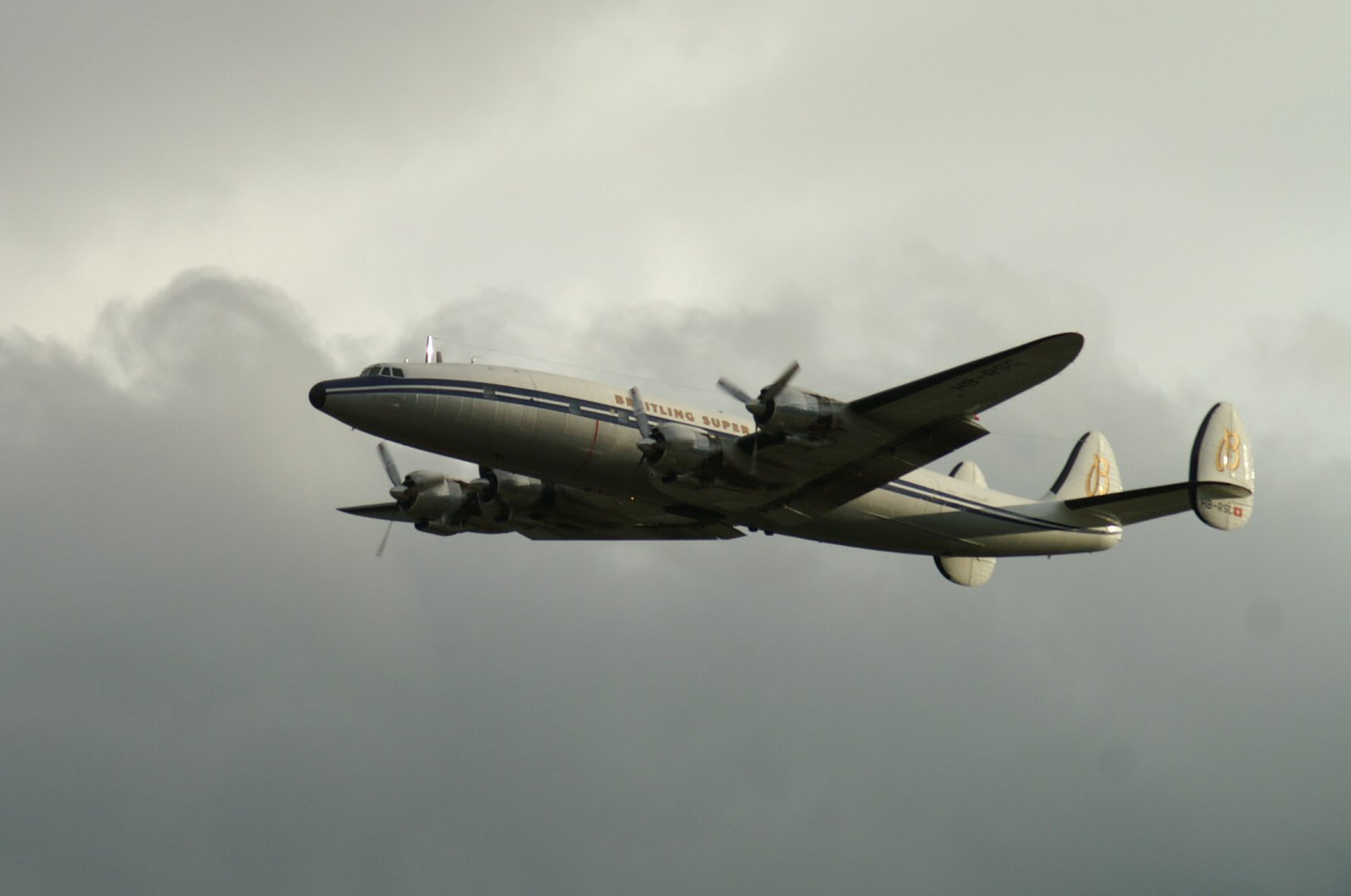 Die Maschine der SCFA (Super Constellation Flyers Association) bei der Flugshow  Sion 2011