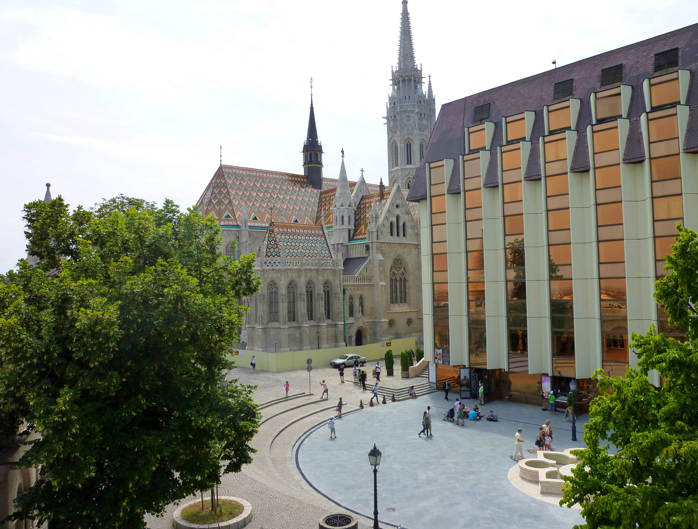 Die Matthiaskirche bei der Fischerbastei in Budapest