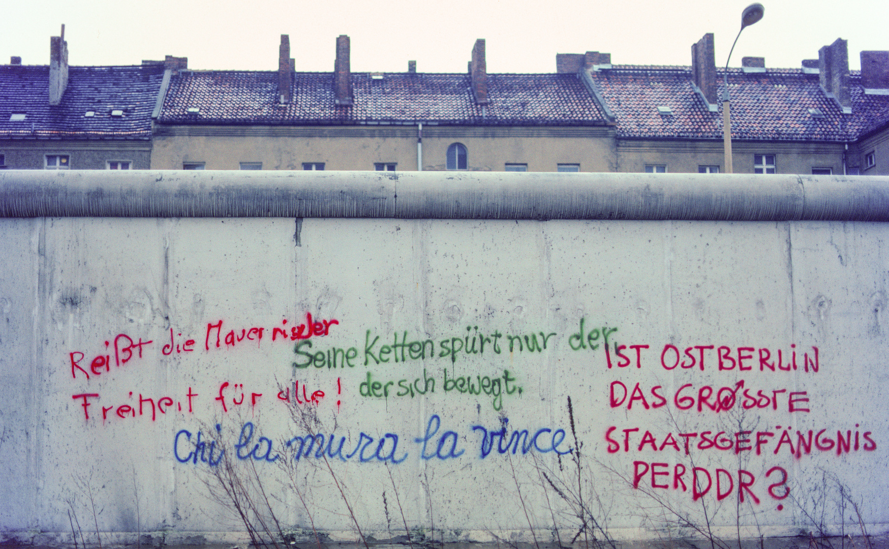 Die Mauer auf der westberliner Seite 1982