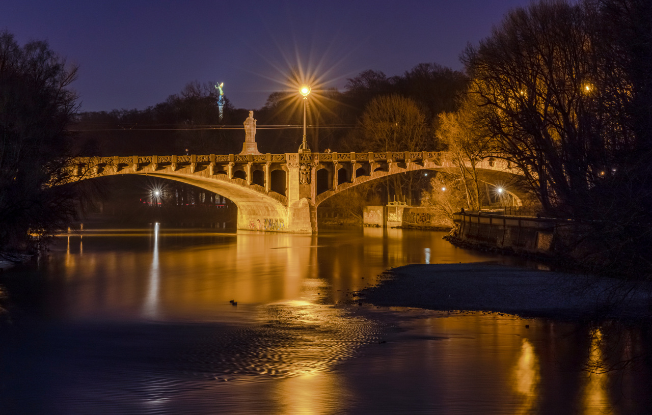 Die Maximiliansbrücke...