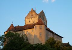 Die Meersburg im Abendlicht