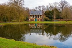 Die Meierei-Villa am Meierei-See, Bürgerpark Bremen