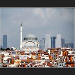 Die Mihrimah Sultan Camii und das neue Istanbul