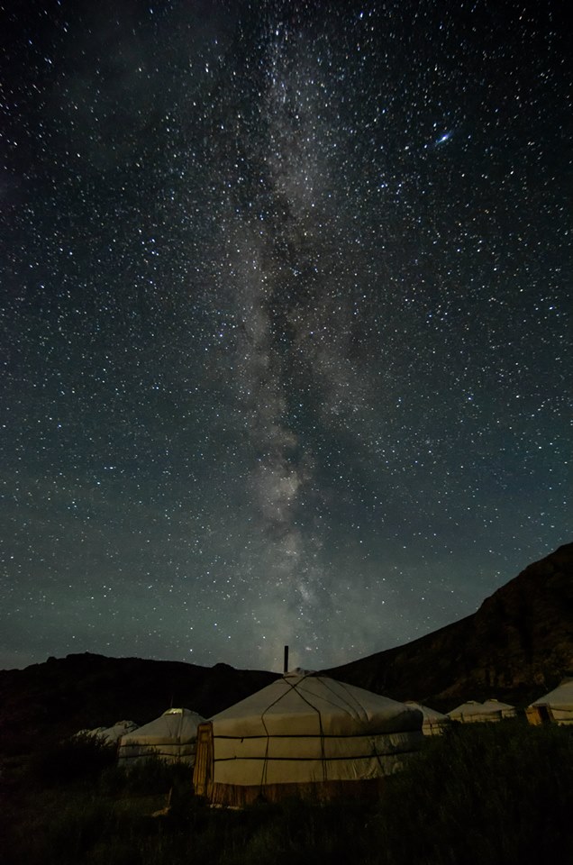 Die Milchstrasse über den Steppen der Mongolei