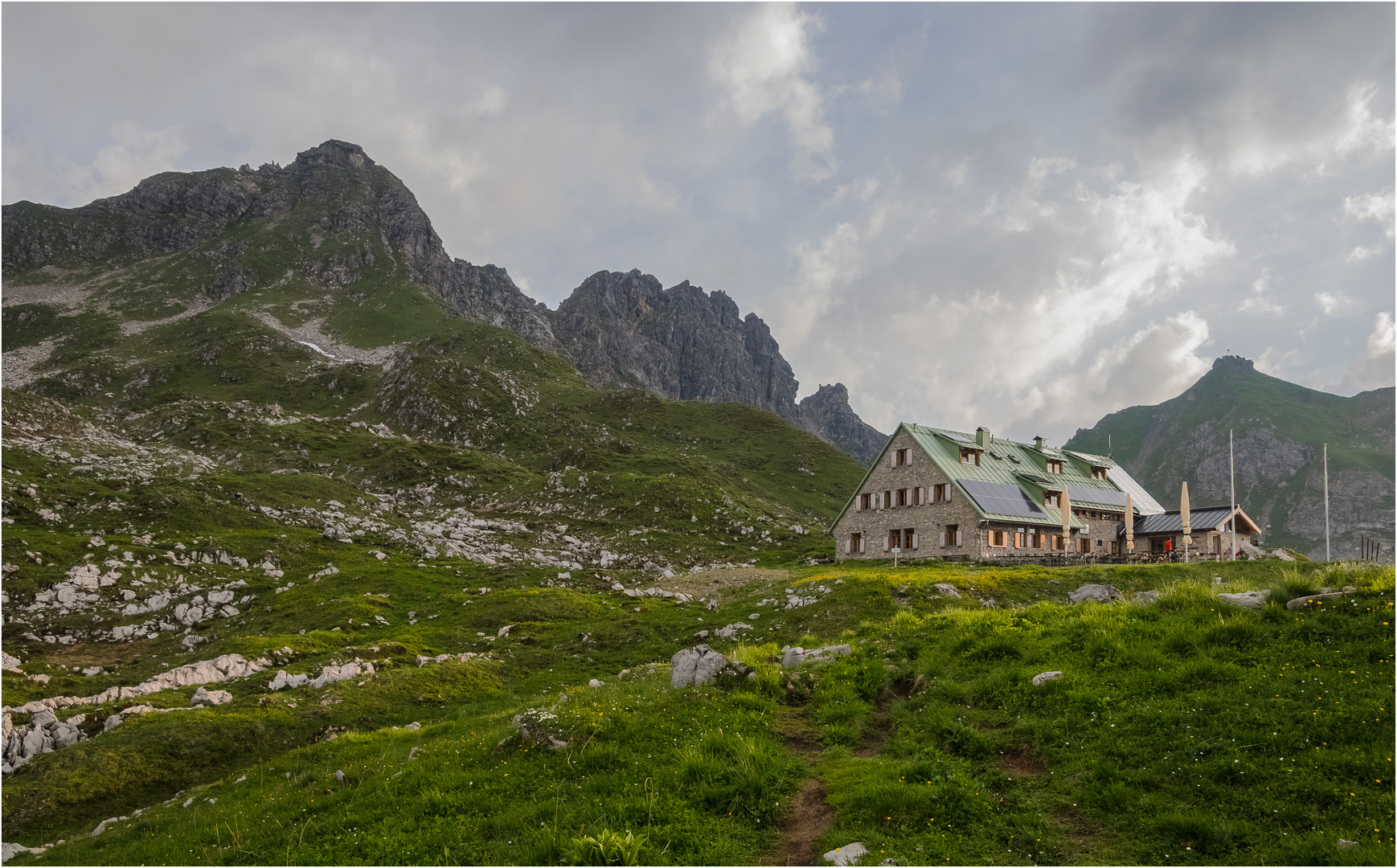 Die Mindelheimer Hütte 2013 m