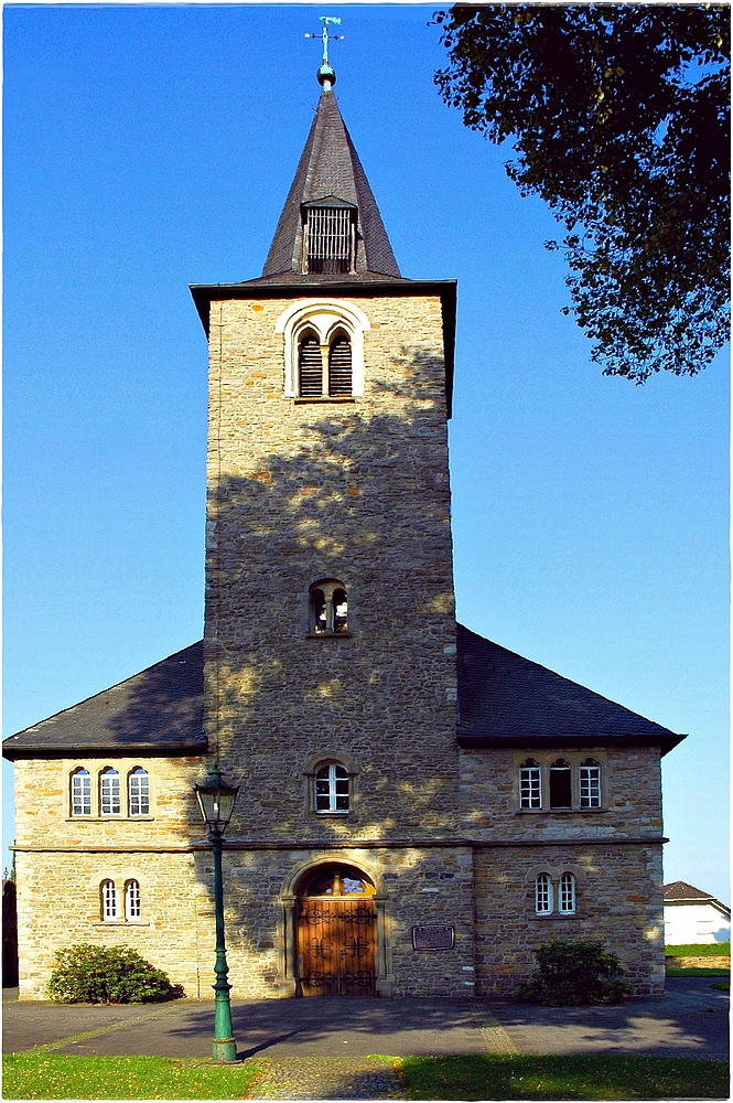 Die Mintarder St-Laurentius-Kirche