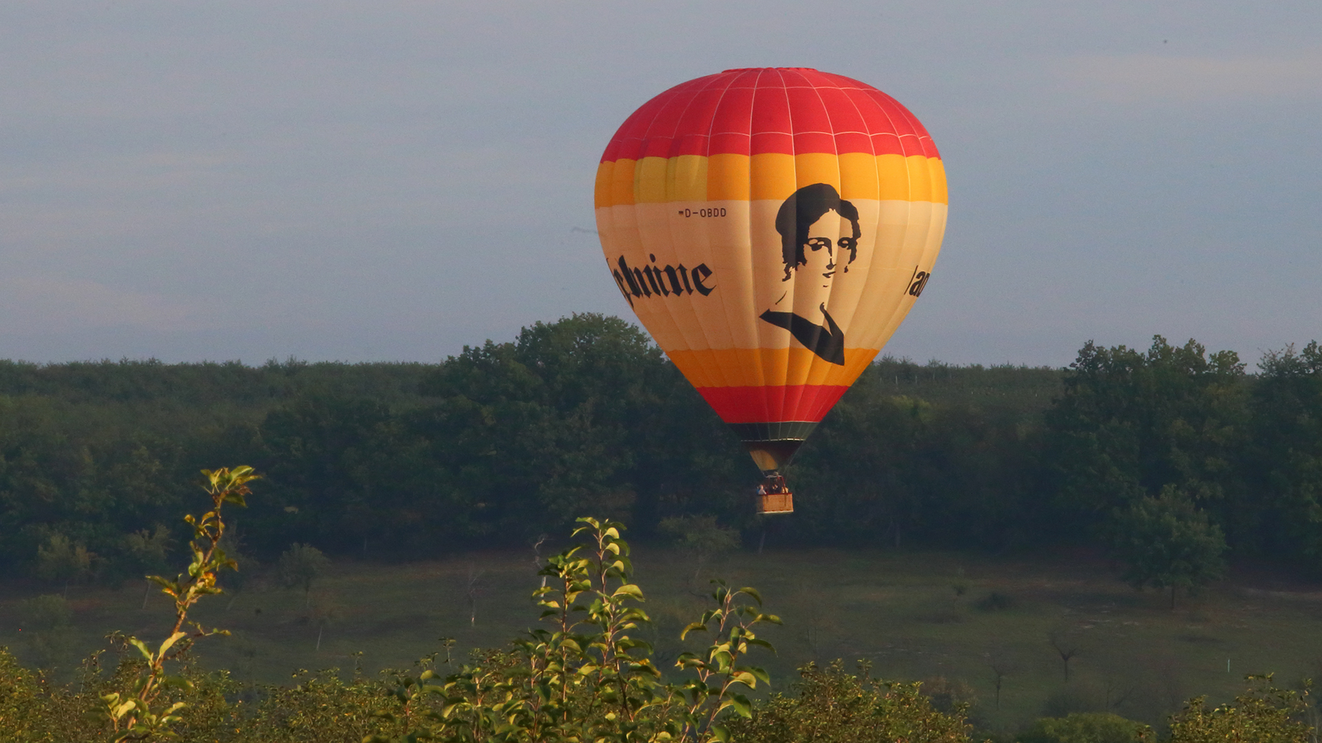 Die Mitflieger müssen am 4.10.21 das große Morgenrot auch gesehen haben...