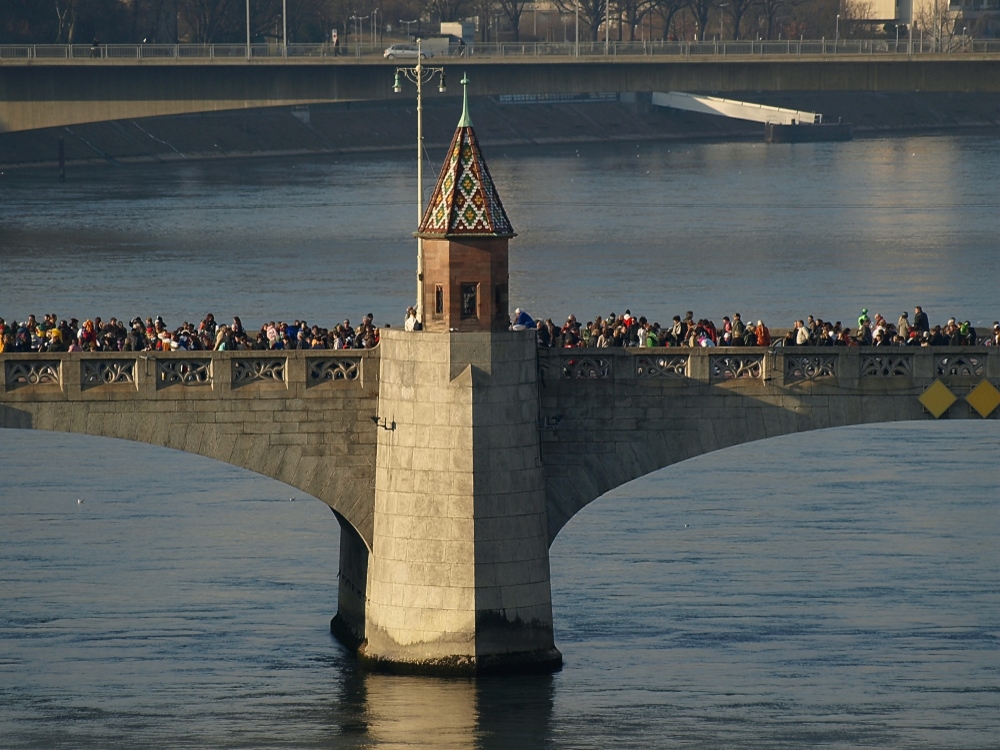 Die mittlere Rheinbrücke